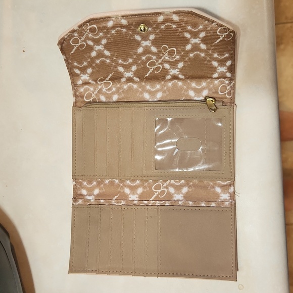 Jessica Simpson Wallet - Picture 3 of 5